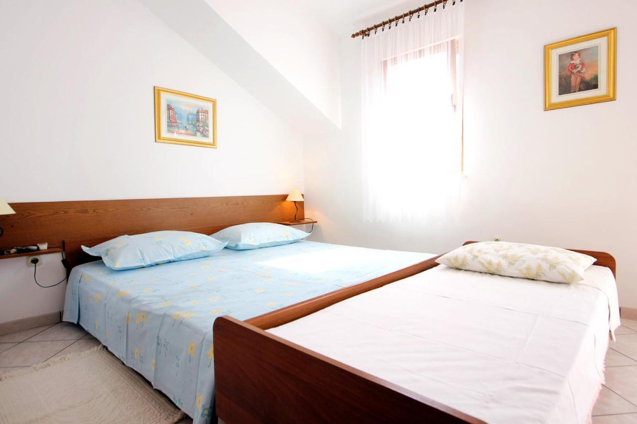 Apartments By The Sea Sevid, Trogir - 9468 Экстерьер фото