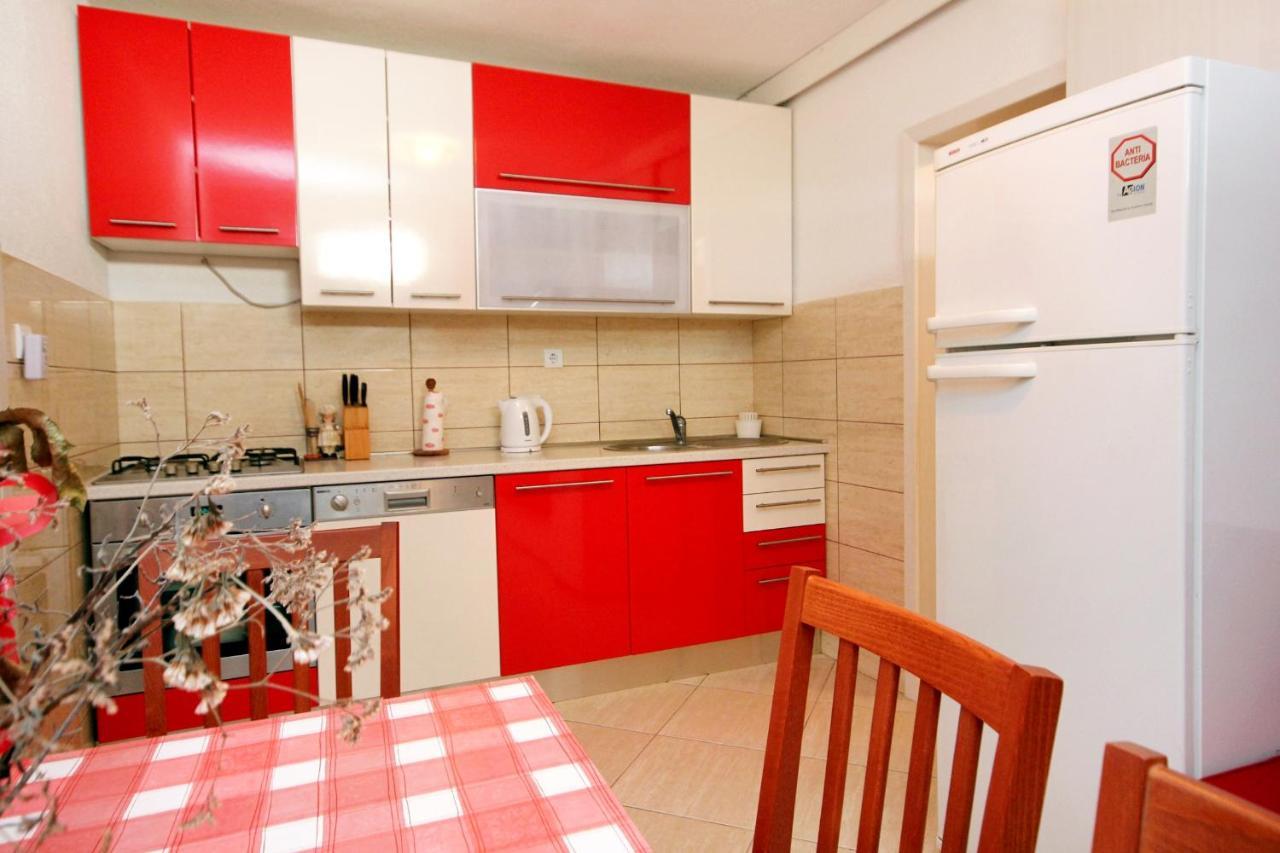 Apartments By The Sea Sevid, Trogir - 9468 Экстерьер фото