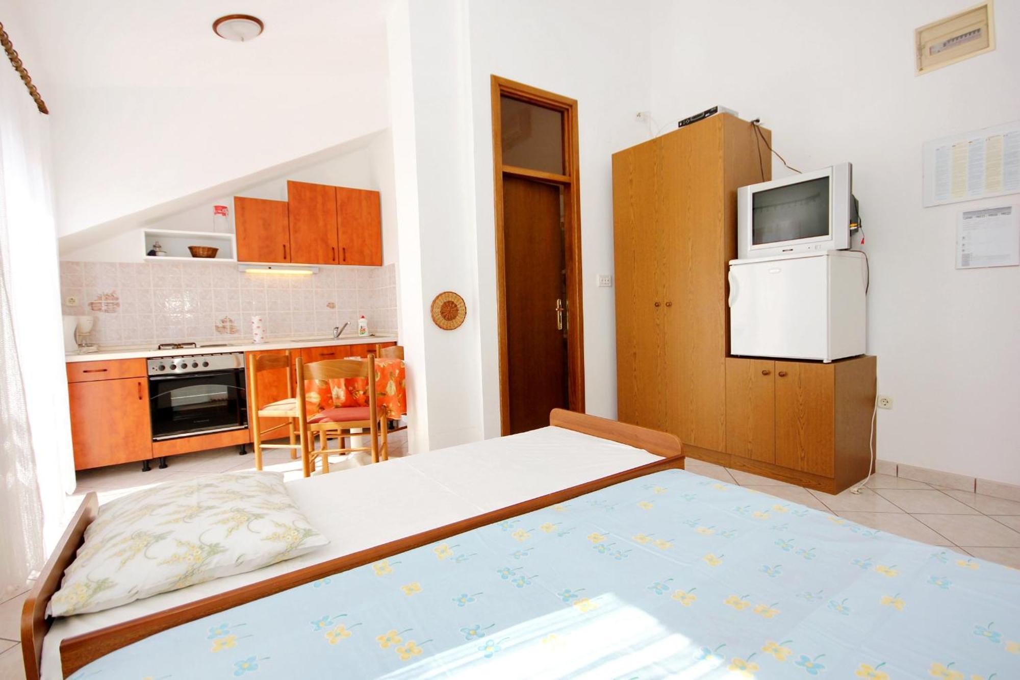 Apartments By The Sea Sevid, Trogir - 9468 Экстерьер фото
